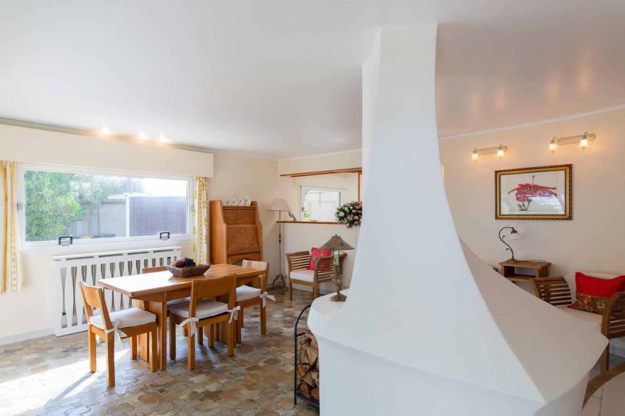 Haus Mit Garten Ueber Der Bucht Von Cannes Валорис Екстериор снимка
