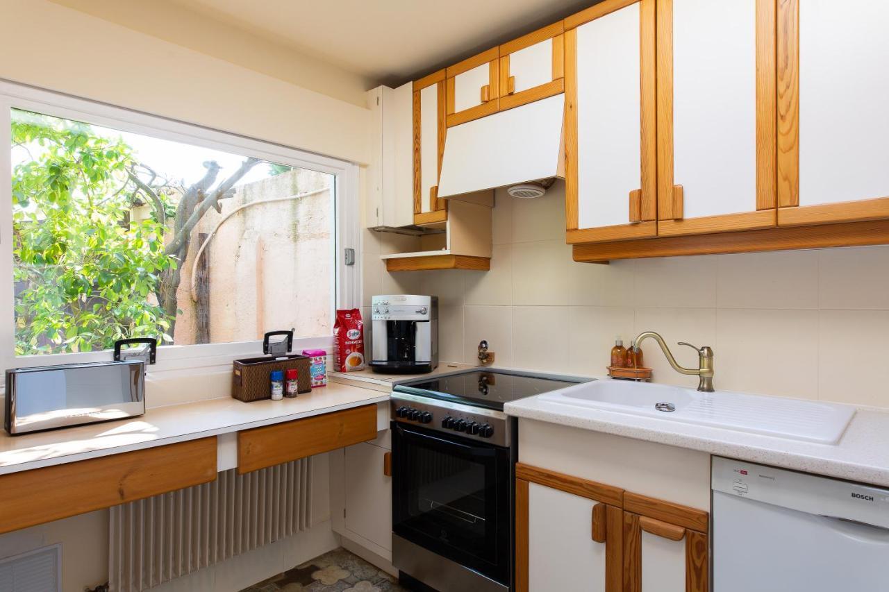 Haus Mit Garten Ueber Der Bucht Von Cannes Валорис Екстериор снимка